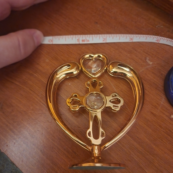 24K Gold Plated Cross in Heart w/Swarovski Crystal - Picture 3 of 6